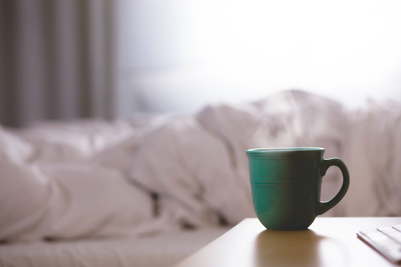 Tips & Tricks to Becoming a Cheerier Morning Person