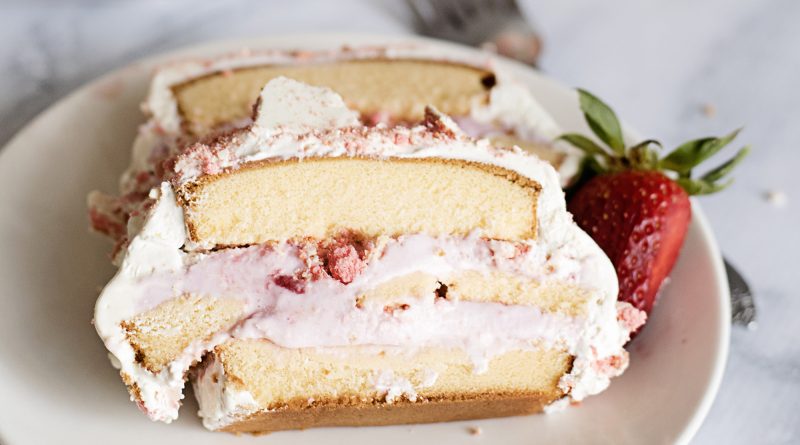 Strawberry Shortcake Ice Cream Cake Recipe Quick and Easy